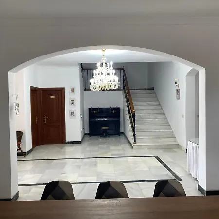 Villa 20 Adultos Pool 15 X 8 Ac Parking Gratuito Acceso Carretera Sin Vecinos