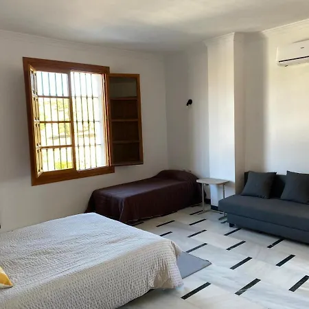 Villa 20 Adultos Pool 15 X 8 Ac Parking Gratuito Acceso Carretera Sin Vecinos *