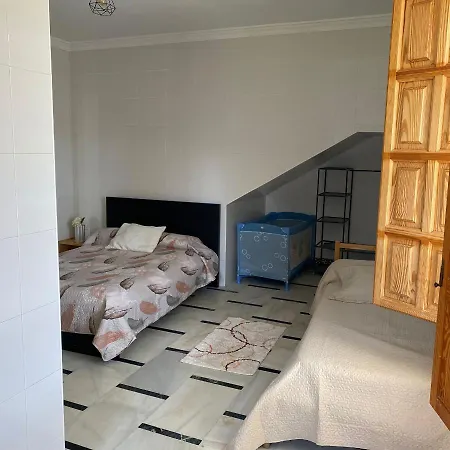 20 Adultos Pool 15 X 8 Ac Parking Gratuito Acceso Carretera Sin Vecinos Villa Álora