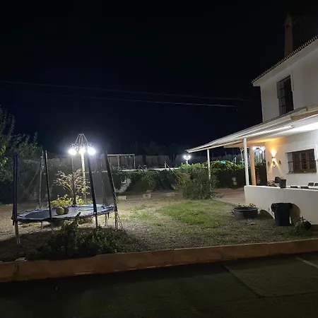 Villa Grupos Grandes Fiestas Pista De Padel (adults Only) *